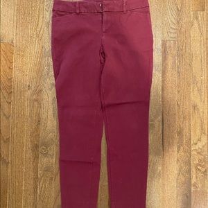 Old Navy Burgundy Pixie Pants. Size 6